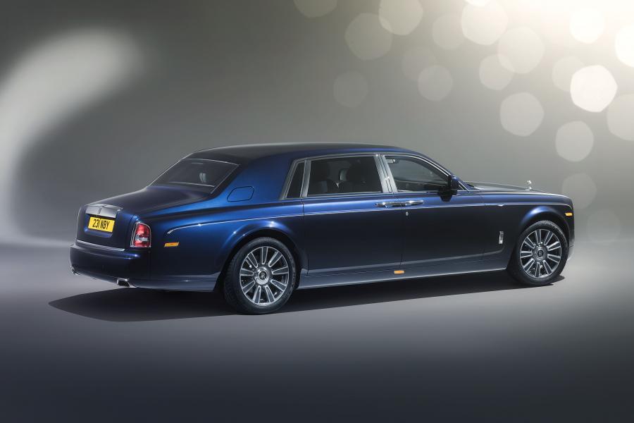  Rolls-Royce Phantom Limelight Collection 2015 года  (фото 2 из 17)